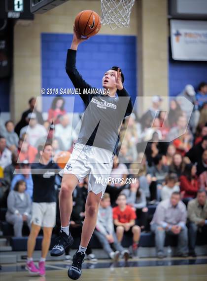 Thumbnail 3 in Sierra Canyon vs Santa Clarita Christian (Sierra Canyon Invitational) photogallery.