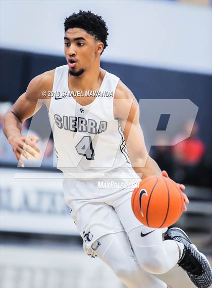 Thumbnail 1 in Sierra Canyon vs Santa Clarita Christian (Sierra Canyon Invitational) photogallery.