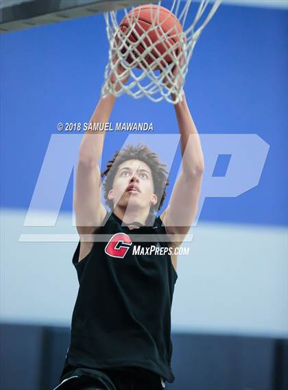Thumbnail 2 in Sierra Canyon vs Santa Clarita Christian (Sierra Canyon Invitational) photogallery.