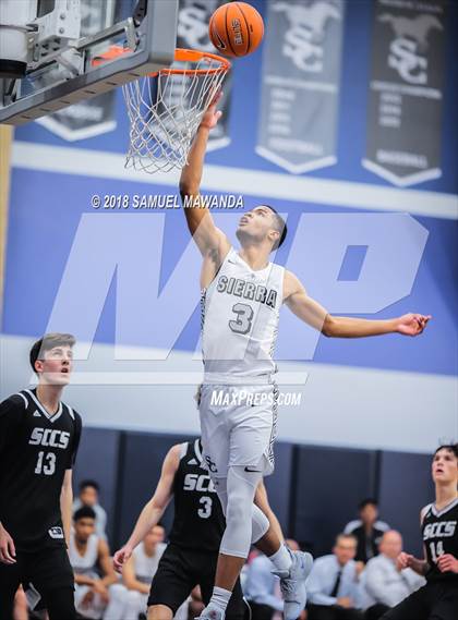 Thumbnail 3 in Sierra Canyon vs Santa Clarita Christian (Sierra Canyon Invitational) photogallery.