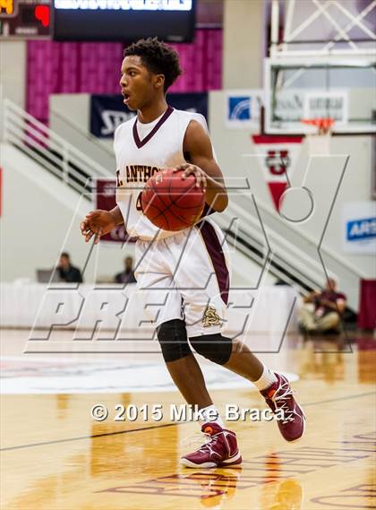 Thumbnail 3 in Constitution vs. St. Anthony (Spalding HoopHall Classic) photogallery.
