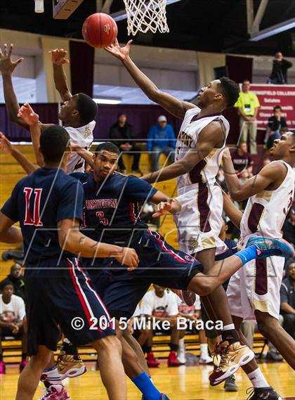 Thumbnail 1 in Constitution vs. St. Anthony (Spalding HoopHall Classic) photogallery.