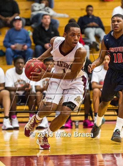Thumbnail 3 in Constitution vs. St. Anthony (Spalding HoopHall Classic) photogallery.