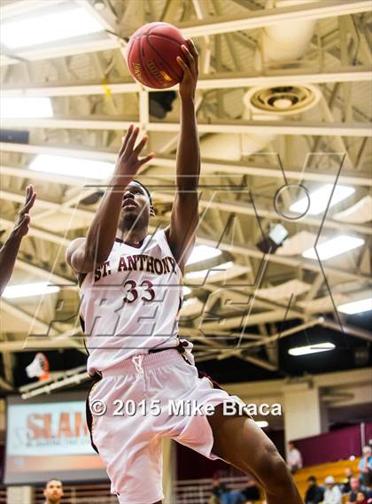 Thumbnail 3 in Constitution vs. St. Anthony (Spalding HoopHall Classic) photogallery.