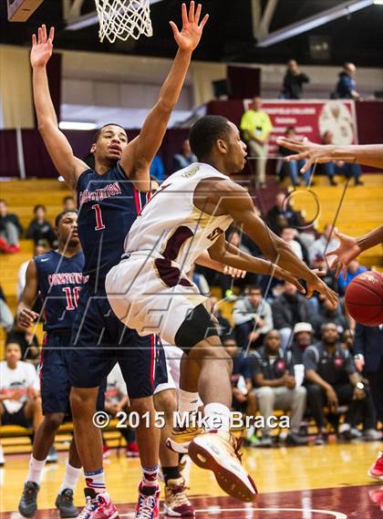 Thumbnail 1 in Constitution vs. St. Anthony (Spalding HoopHall Classic) photogallery.