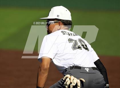 Thumbnail 2 in Grand Saline vs Kaufman photogallery.