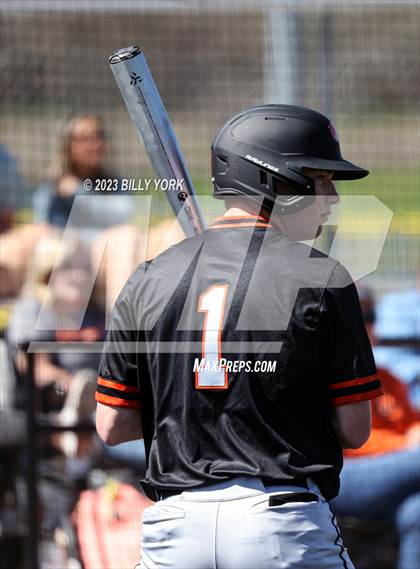 Thumbnail 2 in Grand Saline vs Kaufman photogallery.