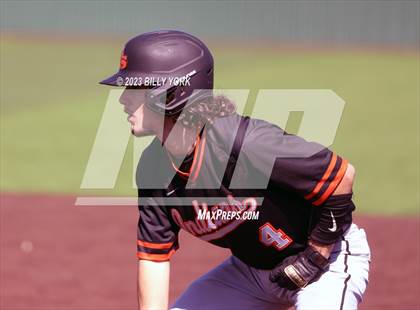 Thumbnail 1 in Grand Saline vs Kaufman photogallery.