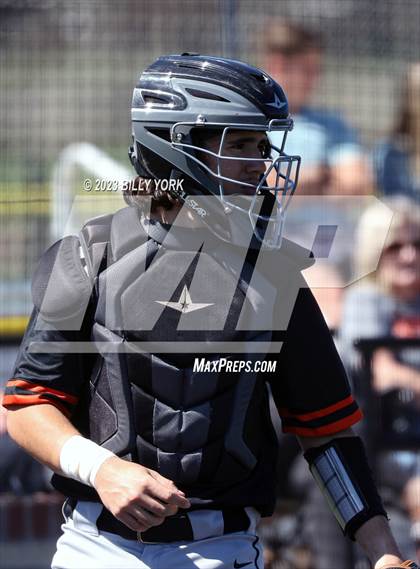 Thumbnail 1 in Grand Saline vs Kaufman photogallery.