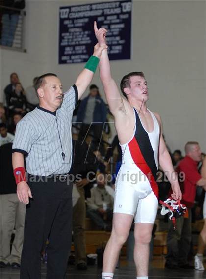Thumbnail 3 in NYSPHSAA Section IX Finals photogallery.