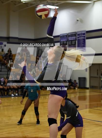 Thumbnail 1 in Morton Ranch vs Royal photogallery.