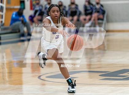 Thumbnail 3 in North Central vs Brownsburg (IHSAA 4A Regional semi-final) photogallery.