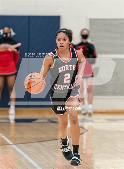 Thumbnail 2 in North Central vs Brownsburg (IHSAA 4A Regional semi-final) photogallery.