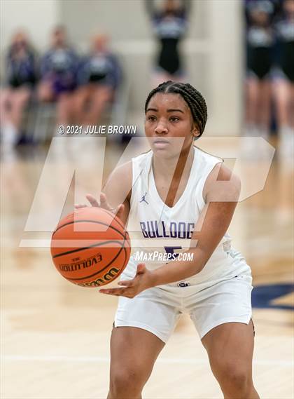 Thumbnail 1 in North Central vs Brownsburg (IHSAA 4A Regional semi-final) photogallery.