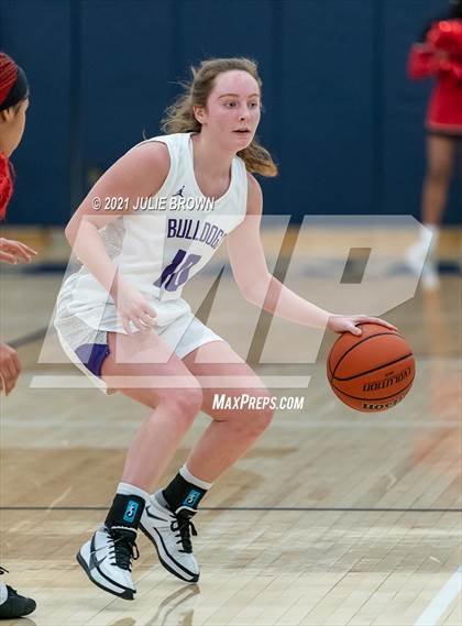 Thumbnail 3 in North Central vs Brownsburg (IHSAA 4A Regional semi-final) photogallery.