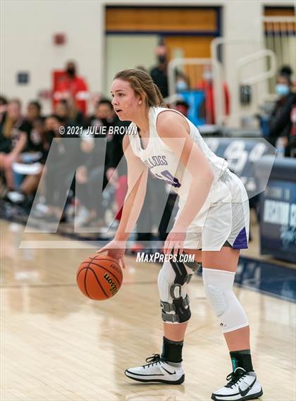 Thumbnail 2 in North Central vs Brownsburg (IHSAA 4A Regional semi-final) photogallery.