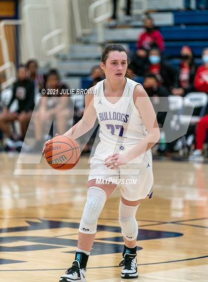 Thumbnail 3 in North Central vs Brownsburg (IHSAA 4A Regional semi-final) photogallery.