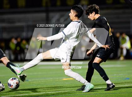 Thumbnail 2 in Everett Alvarez @ Mountain View (CIF CCS D1 Semifinals) photogallery.