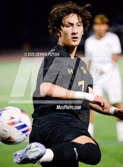 Thumbnail 2 in Everett Alvarez @ Mountain View (CIF CCS D1 Semifinals) photogallery.