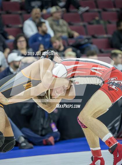 Thumbnail 1 in CIF State Boys Wrestling Championships (Consolation Round 1) photogallery.