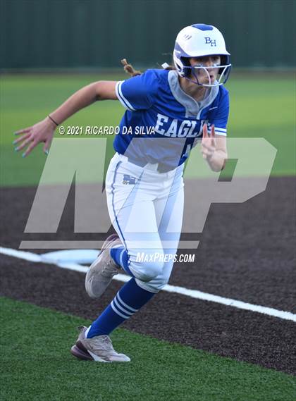 Thumbnail 2 in Lake Creek vs Barbers Hill (UIL 5A Regional Final) photogallery.