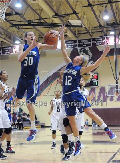 Thumbnail 1 in Dr. Phillips vs. Cicero-North Syracuse (Nike Tournament of Champions) photogallery.