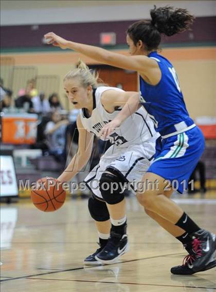 Thumbnail 3 in Dr. Phillips vs. Cicero-North Syracuse (Nike Tournament of Champions) photogallery.