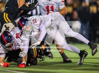 Thumbnail 2 in Yorba Linda @ Newbury Park (CIF-SS D2 Semi Final) photogallery.