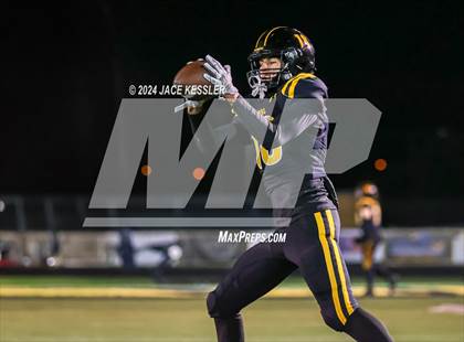 Thumbnail 3 in Yorba Linda @ Newbury Park (CIF-SS D2 Semi Final) photogallery.
