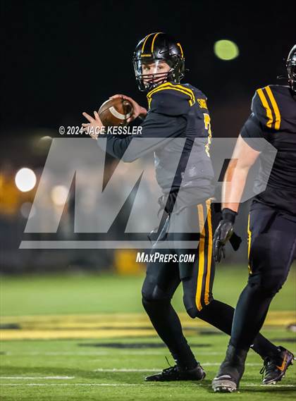 Thumbnail 3 in Yorba Linda @ Newbury Park (CIF-SS D2 Semi Final) photogallery.