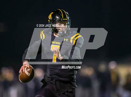 Thumbnail 3 in Yorba Linda @ Newbury Park (CIF-SS D2 Semi Final) photogallery.