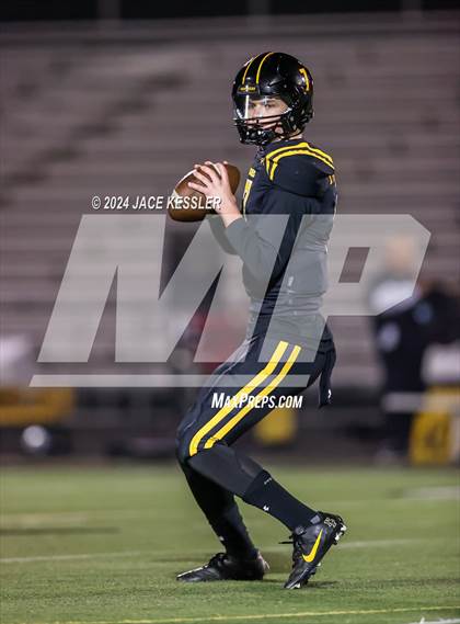 Thumbnail 2 in Yorba Linda @ Newbury Park (CIF-SS D2 Semi Final) photogallery.