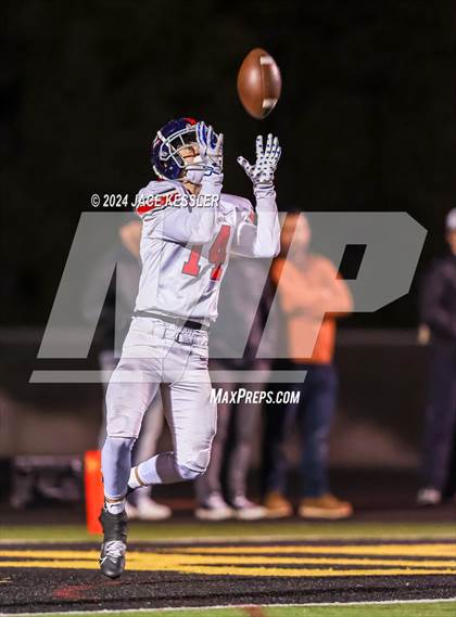 Thumbnail 3 in Yorba Linda @ Newbury Park (CIF-SS D2 Semi Final) photogallery.