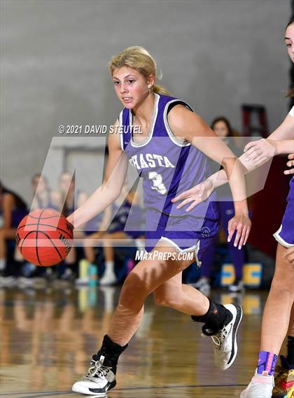 Thumbnail 1 in Shasta vs. Folsom (Dorothy Speck Memorial) photogallery.