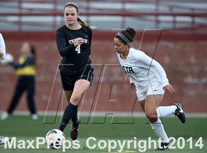 Thumbnail 1 in Fairview vs. Mountain Vista (CHSAA 5A Quarterfinal) photogallery.