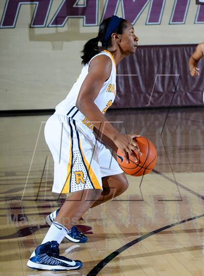 Thumbnail 2 in Riverdale Baptist vs. Mater Dei (Nike Tournament of Champions) photogallery.
