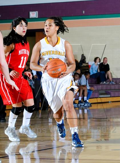 Thumbnail 2 in Riverdale Baptist vs. Mater Dei (Nike Tournament of Champions) photogallery.