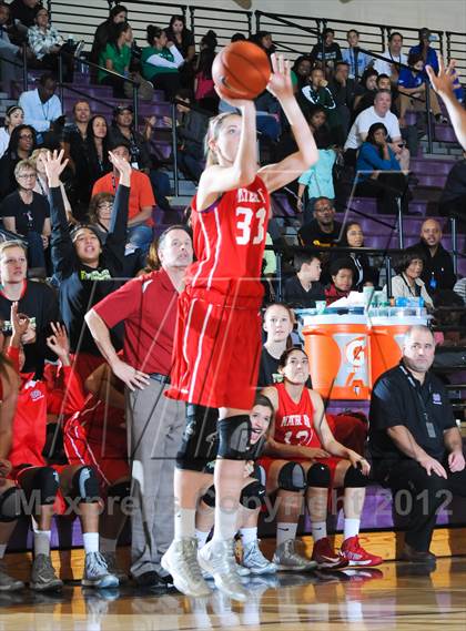 Thumbnail 1 in Riverdale Baptist vs. Mater Dei (Nike Tournament of Champions) photogallery.