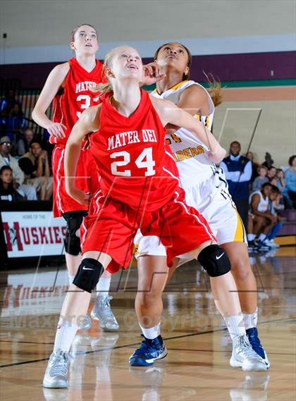 Thumbnail 1 in Riverdale Baptist vs. Mater Dei (Nike Tournament of Champions) photogallery.