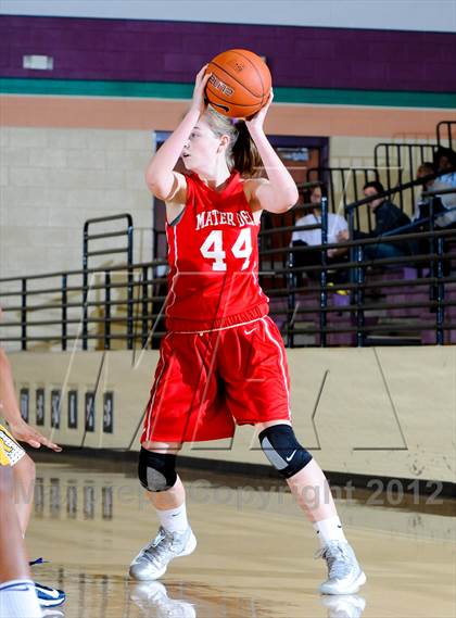 Thumbnail 2 in Riverdale Baptist vs. Mater Dei (Nike Tournament of Champions) photogallery.