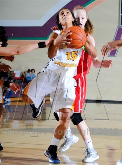 Thumbnail 1 in Riverdale Baptist vs. Mater Dei (Nike Tournament of Champions) photogallery.