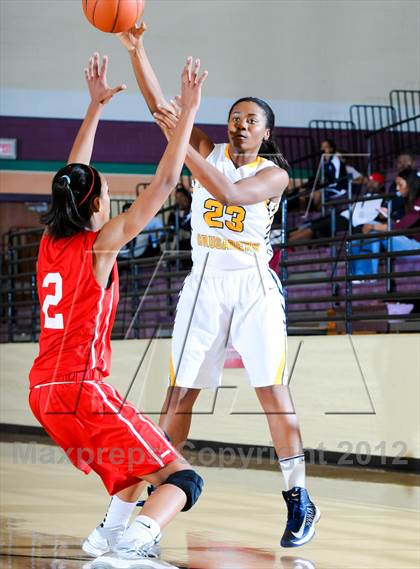 Thumbnail 3 in Riverdale Baptist vs. Mater Dei (Nike Tournament of Champions) photogallery.