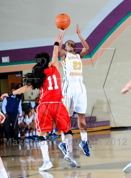 Thumbnail 3 in Riverdale Baptist vs. Mater Dei (Nike Tournament of Champions) photogallery.