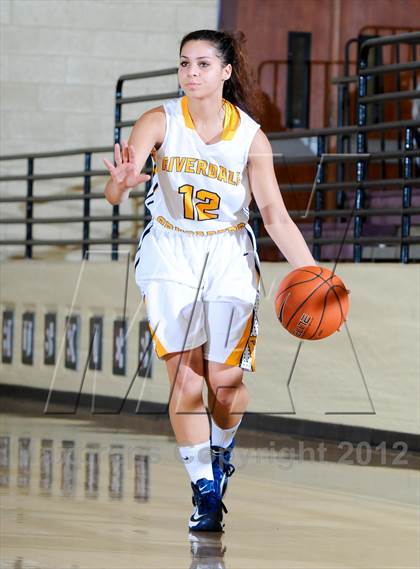 Thumbnail 2 in Riverdale Baptist vs. Mater Dei (Nike Tournament of Champions) photogallery.
