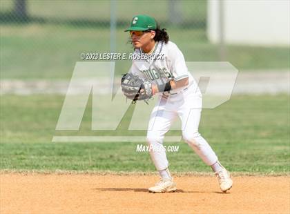 Thumbnail 1 in Luling @ Cole photogallery.