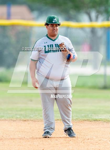 Thumbnail 1 in Luling @ Cole photogallery.