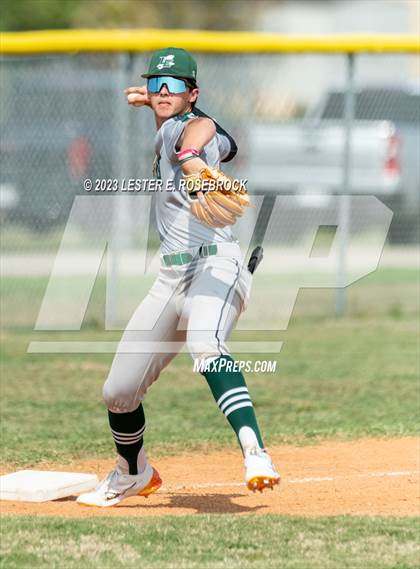 Thumbnail 1 in Luling @ Cole photogallery.