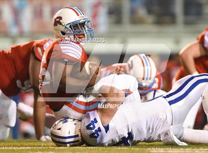 Thumbnail 1 in Jesuit @ Archbishop Rummel (LHSAA Division I 1st Round) photogallery.