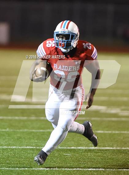 Thumbnail 1 in Jesuit @ Archbishop Rummel (LHSAA Division I 1st Round) photogallery.