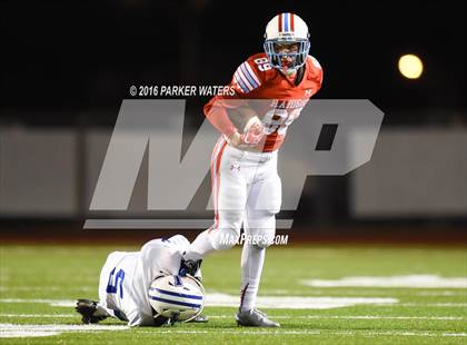 Thumbnail 3 in Jesuit @ Archbishop Rummel (LHSAA Division I 1st Round) photogallery.